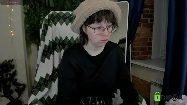 Melissa Wells online show from June 27, 8:26 pm