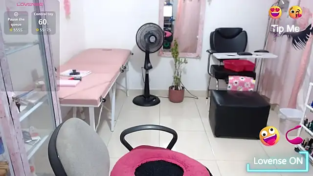 titsbiglovers online show from July 21, 8:53 pm