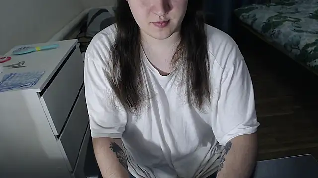 EvaMiron online show from February 3, 5:06 pm