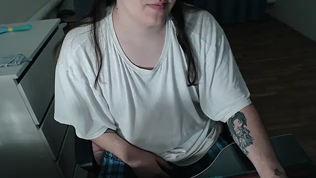 EvaMiron online show from November 12, 8:23 am