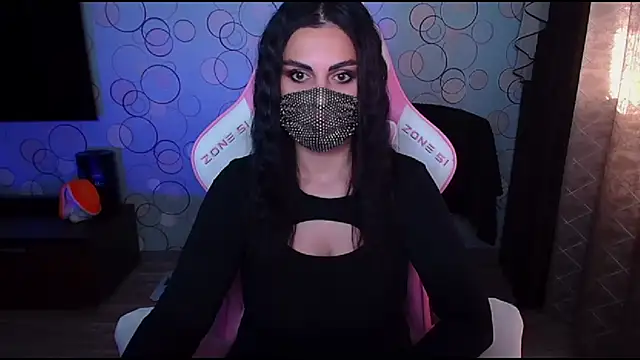 Snapshot of __Yasmina__ chatting on October 3, 5:34 am   Yasmina   online show from October 3, 5:34 am