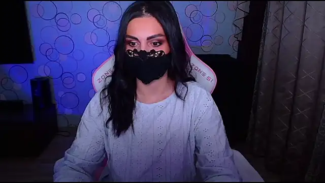 Snapshot of __Yasmina__ chatting on October 24, 3:02 am   Yasmina   online show from October 24, 3:02 am