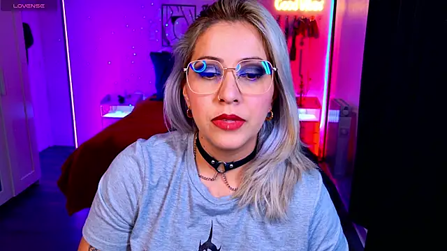 blackwidow s1 online show from April 23, 4:53 pm