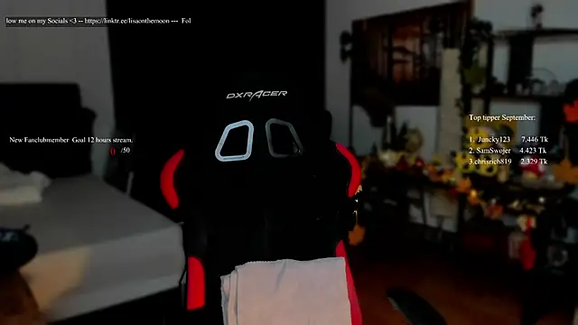 Lisaonthemoon online show from September 24, 5:12 pm