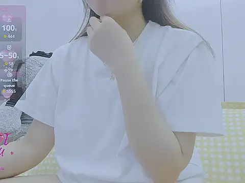 Linh diudang online show from October 18, 12:08 pm