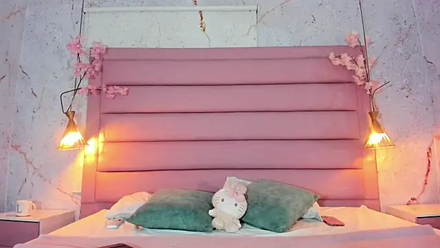 Lezy  online show from October 3, 7:41 pm