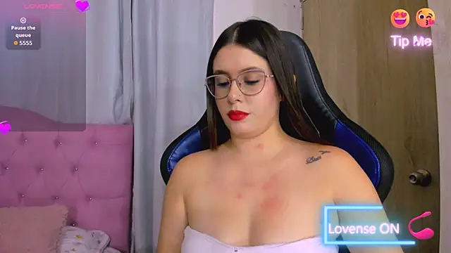 ParisShayk online show from July 18, 6:10 pm