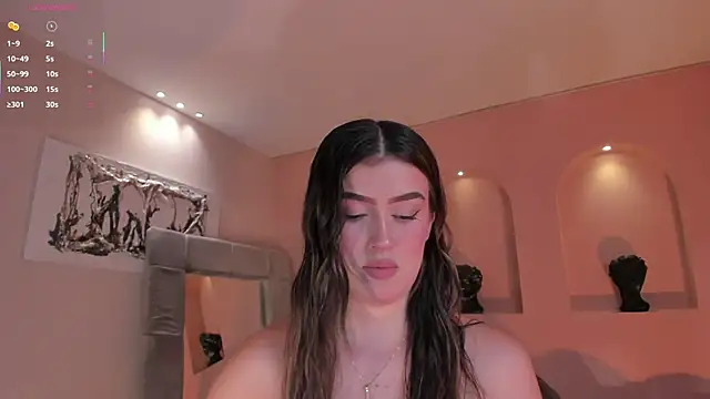 PaulinaSantos  online show from January 31, 8:18 pm