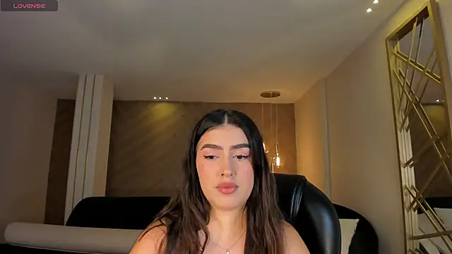 PaulinaSantos  online show from June 11, 8:16 pm