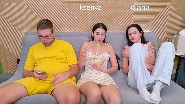 Ksenny online show from November 11, 3:31 pm