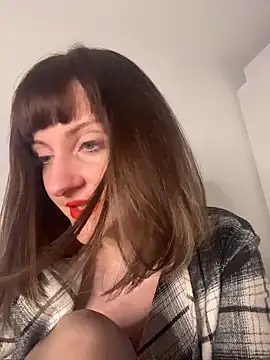 victoirenextdoor online show from December 5, 8:43 pm