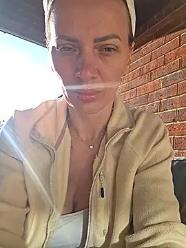 SweetMonicaUK online show from August 9, 6:18 am