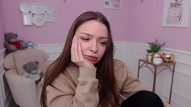 LucySkilar online show from December 14, 12:44 pm