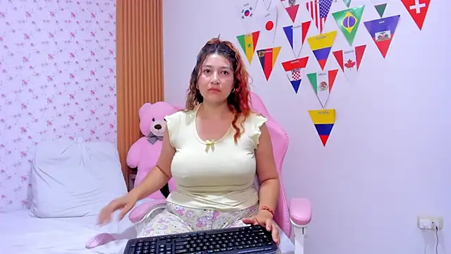 Soyqueen online show from July 14, 5:56 am