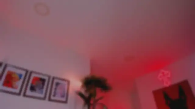 Taylor  foxxx online show from November 12, 6:00 am