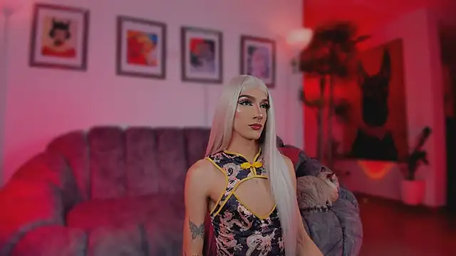 Taylor  foxxx online show from May 13, 5:24 am