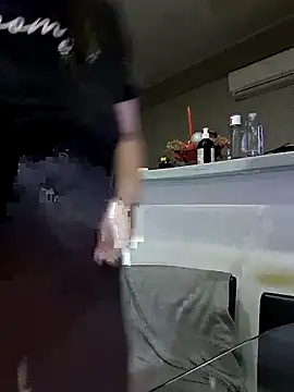 Milf Abigail online show from October 17, 2:15 am