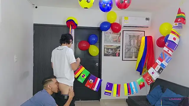 badguyss bisex online show from June 21, 11:25 am