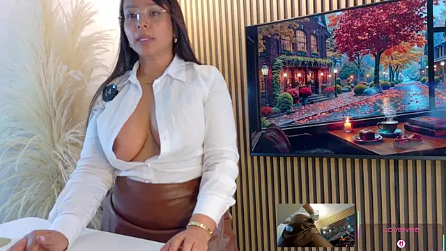 lulu 072 online show from June 26, 5:20 am
