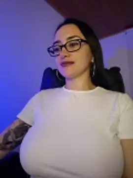 preetypeach online show from April 23, 3:47 am