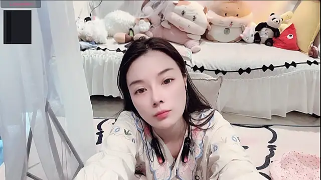 AKiKi711 online show from July 31, 4:57 am