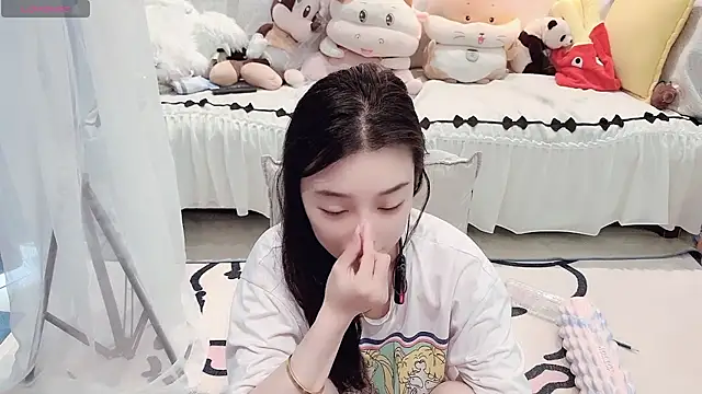 AKiKi711 online show from July 26, 5:04 am