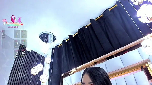 SarayRoyse online show from January 9, 7:40 pm