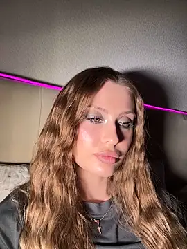 Sweet  Milly online show from April 27, 6:16 pm