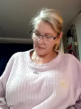 irinamaux online show from May 1, 6:27 am