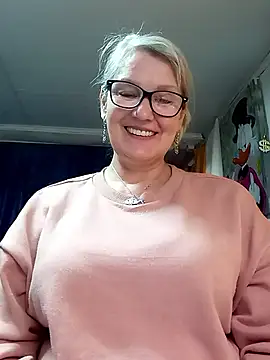 irinamaux online show from April 24, 12:30 pm