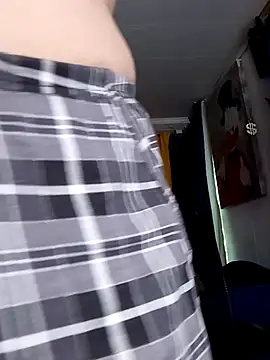 irinamaux online show from August 1, 6:04 am