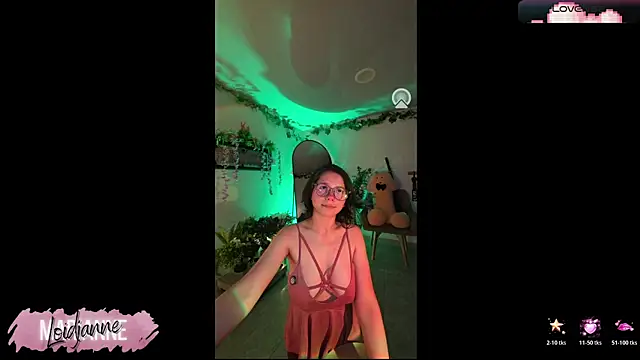 loIijanne online show from July 5, 11:21 pm