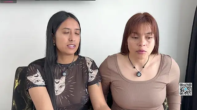 2SummerLove1 online show from May 11, 7:44 pm