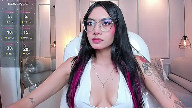 AzuraKindong online show from September 25, 7:34 pm