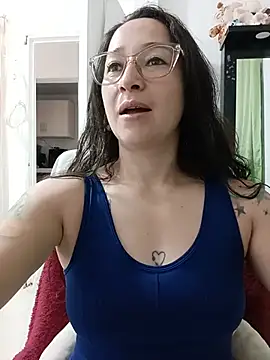 emilypoppy3 online show from July 9, 8:11 pm