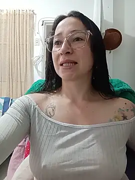 emilypoppy3 online show from June 5, 8:04 pm