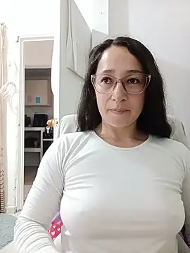 emilypoppy3 online show from July 22, 7:26 pm