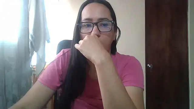 brittanycheeks online show from April 23, 12:29 pm