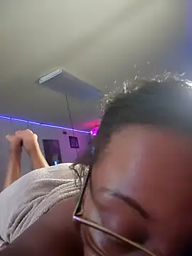 Synfulsymone9 online show from October 6, 6:41 am