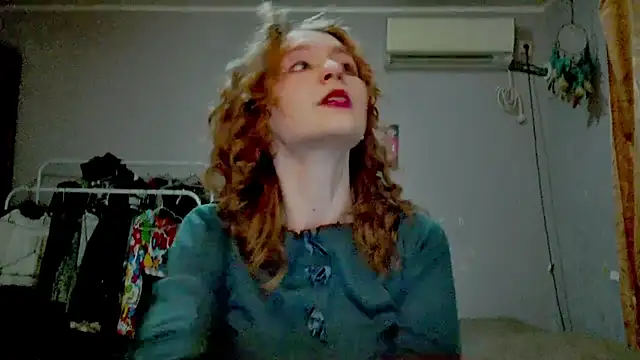 JoannaTompson online show from March 11, 8:33 pm