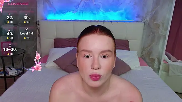 LucyHornyDoll online show from October 26, 8:04 pm