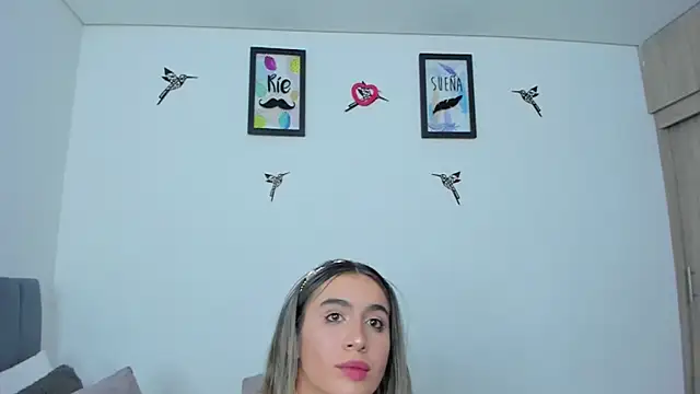 im sarah34 online show from December 3, 7:11 am