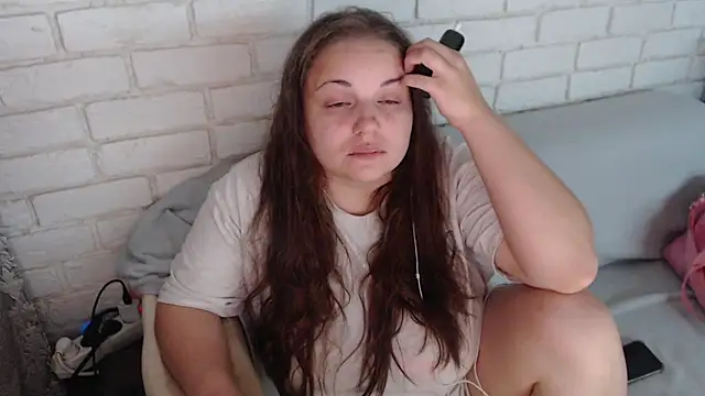 Crazyy girl  online show from November 14, 3:23 pm