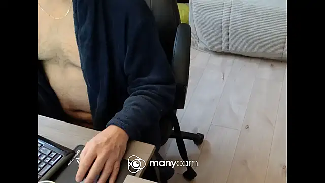 lolacharlyxh online show from January 8, 1:59 pm