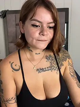 Chloe  and  Ivana  xxx online show from June 24, 6:18 pm