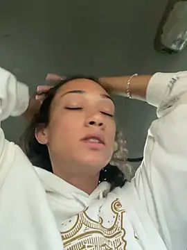 starrynikki online show from May 26, 2:05 pm