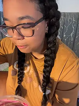 XMara online show from July 16, 3:38 pm