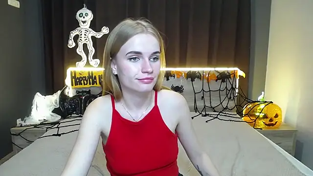 Snapshot of MargaritaKiss chatting on October 15, 7:38 pm MargaritaKiss online show from October 15, 7:38 pm