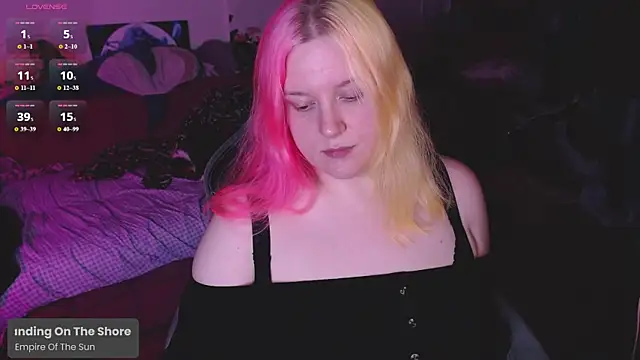 lissamuff online show from July 18, 3:36 pm
