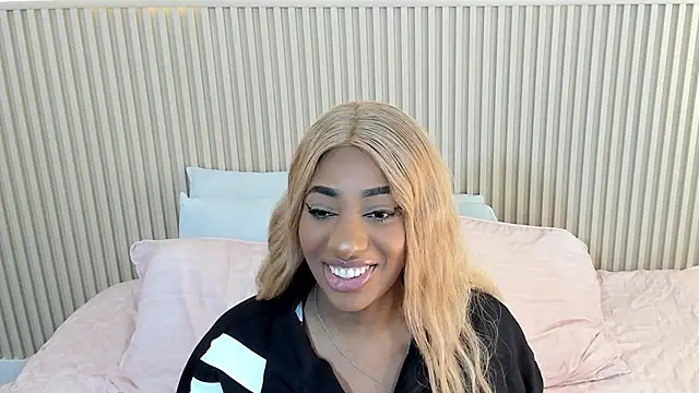 charlottebrowns  online show from February 27, 12:16 pm